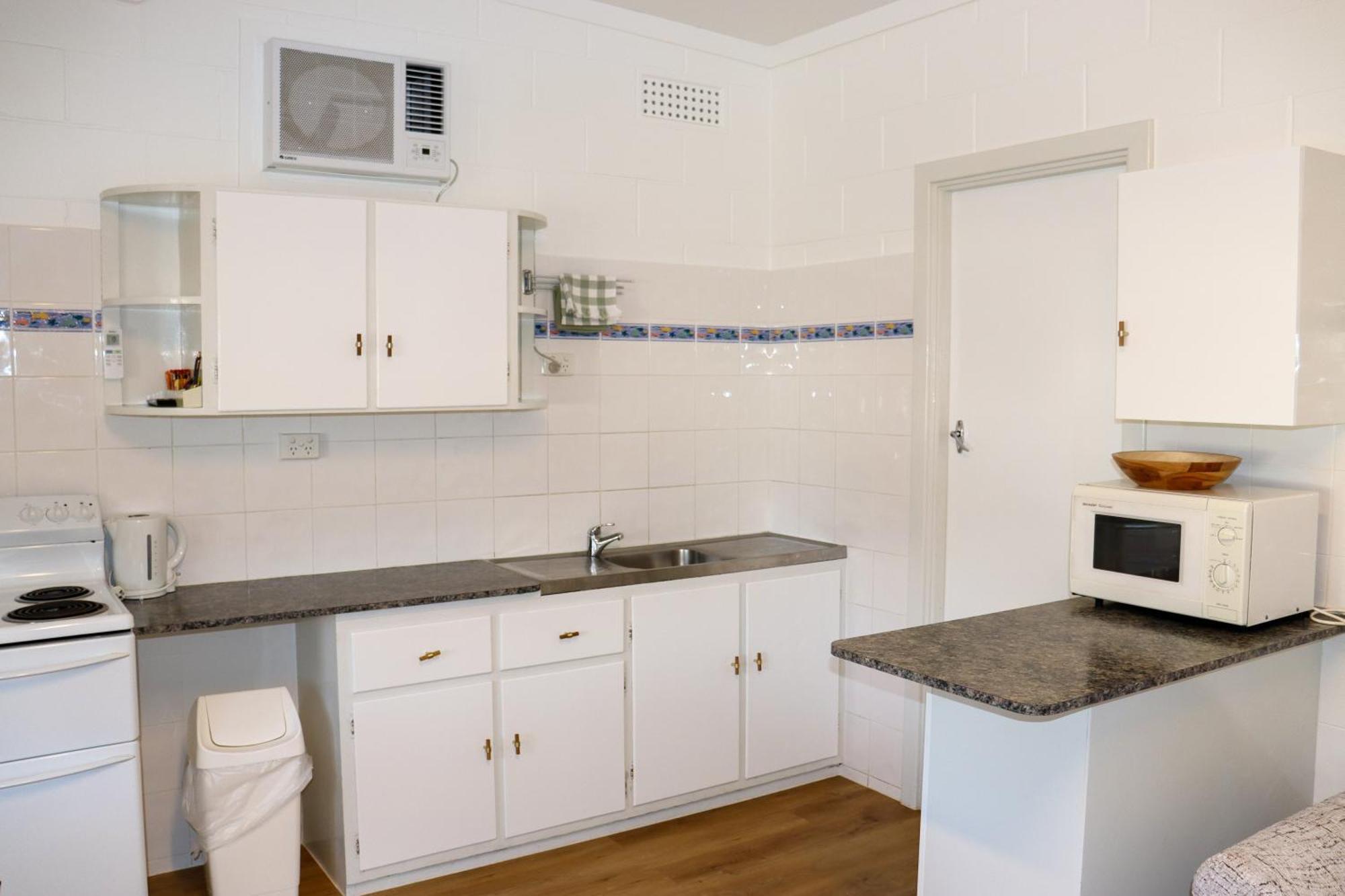 Modra'S Apartments Tumby Bay Bagian luar foto