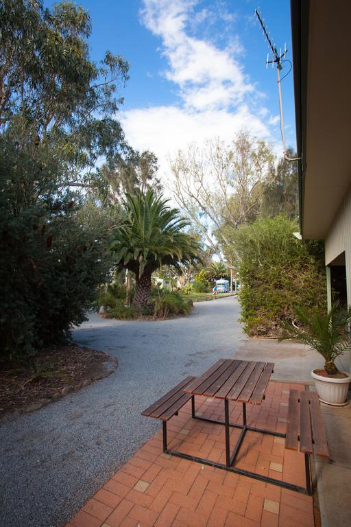 Modra'S Apartments Tumby Bay Bagian luar foto
