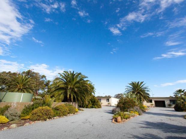 Modra'S Apartments Tumby Bay Bagian luar foto