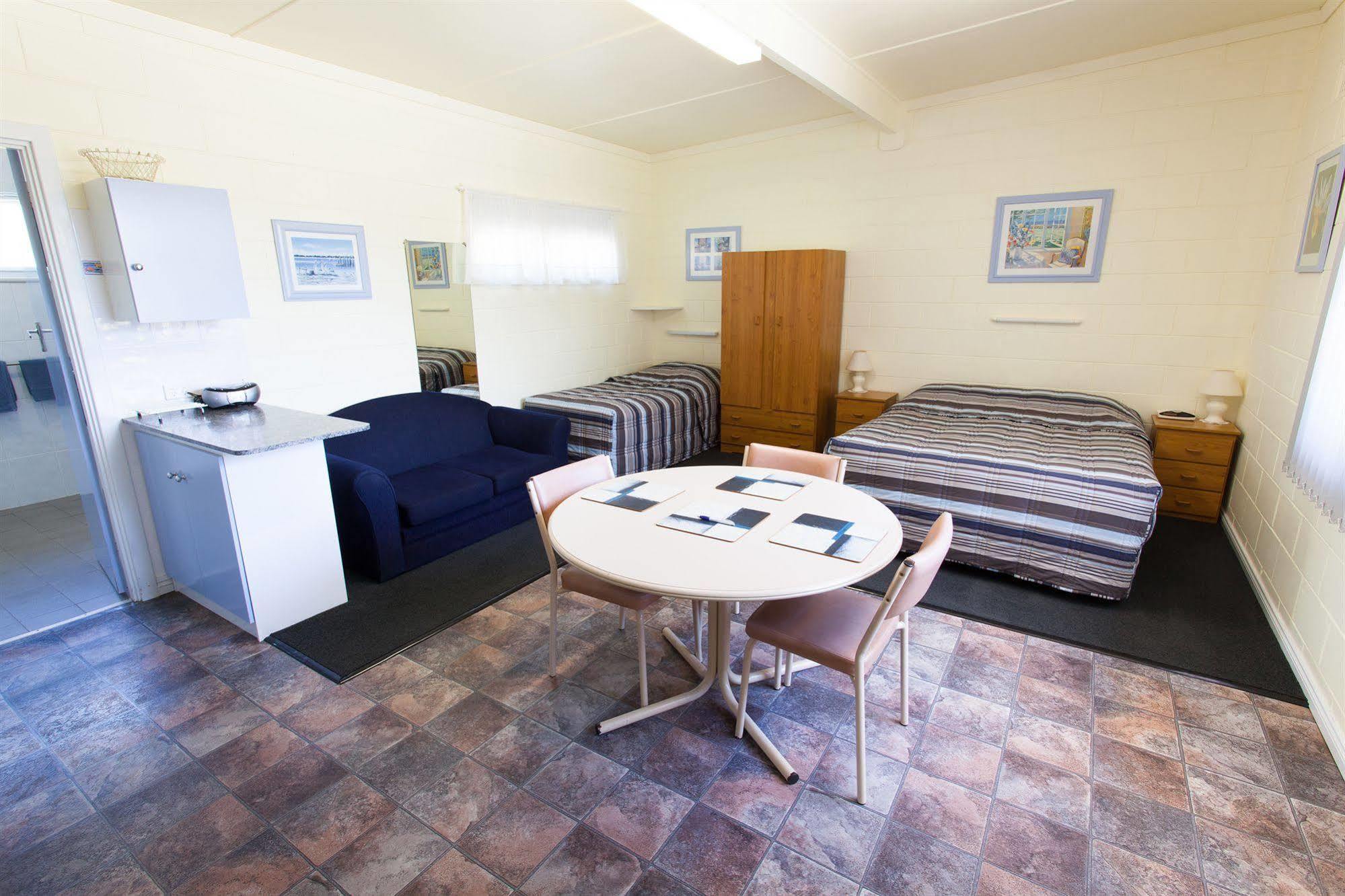 Modra'S Apartments Tumby Bay Bagian luar foto
