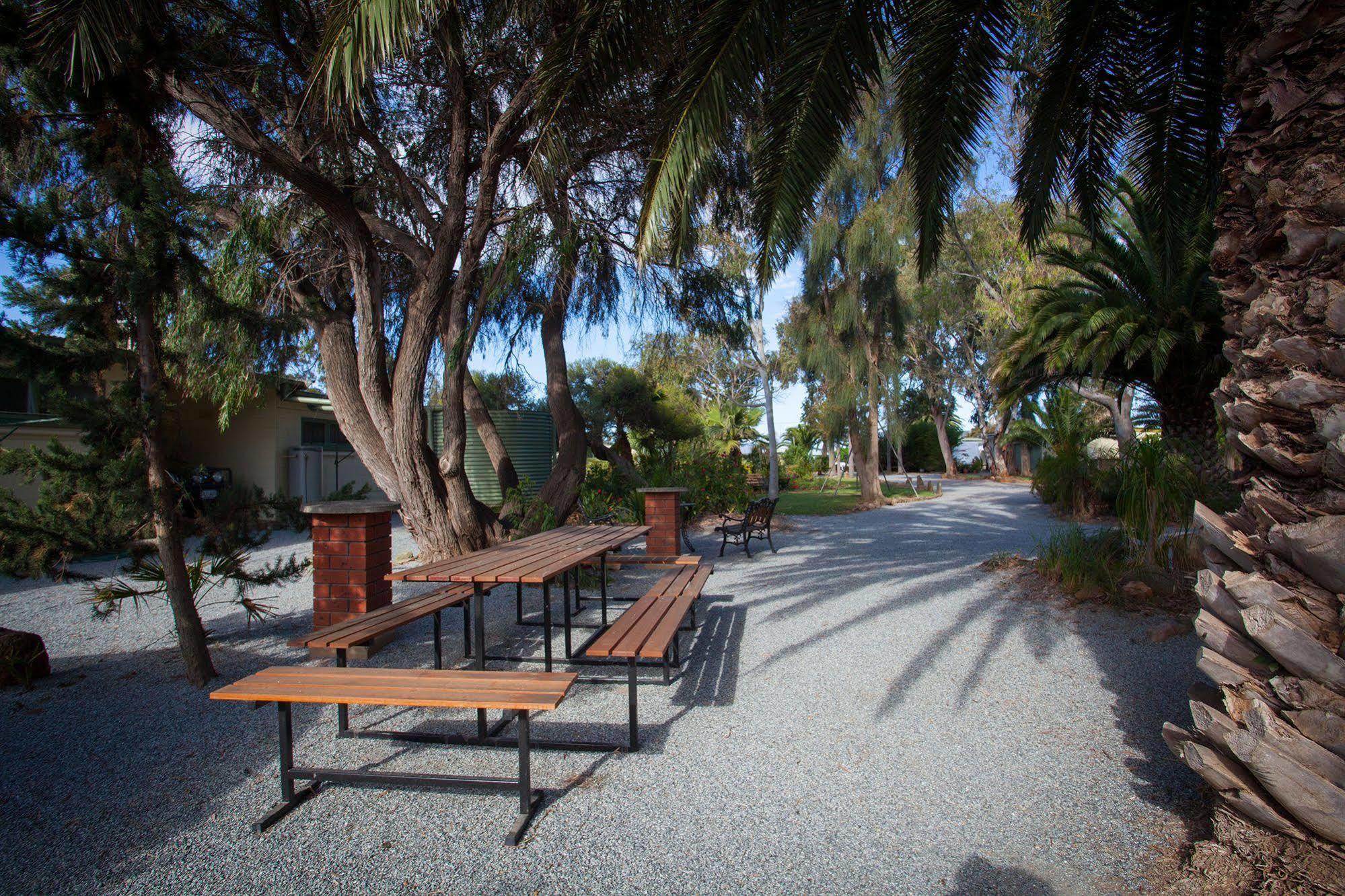 Modra'S Apartments Tumby Bay Bagian luar foto
