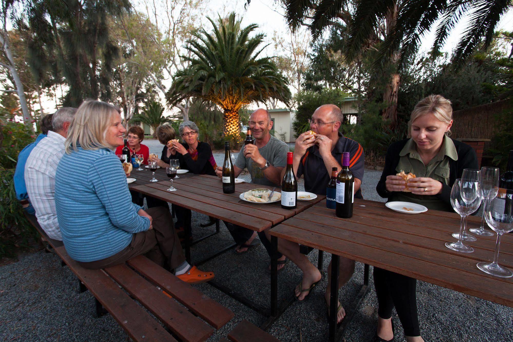 Modra'S Apartments Tumby Bay Bagian luar foto